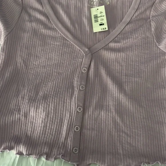 Crop top - Picture 3 of 3